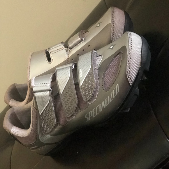 specialized riata cycling shoes